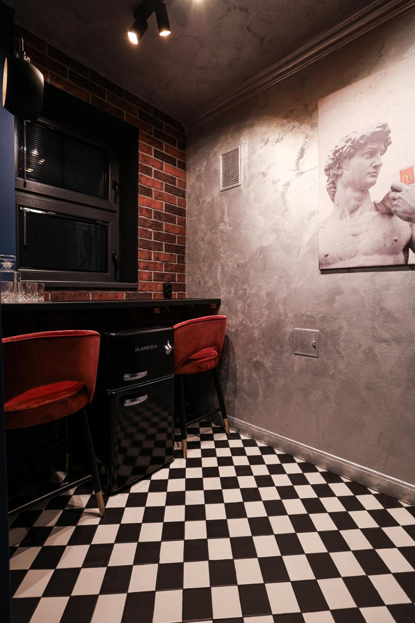 Harley Quinn Apartment บูคาเรสต์ ภายนอก รูปภาพ